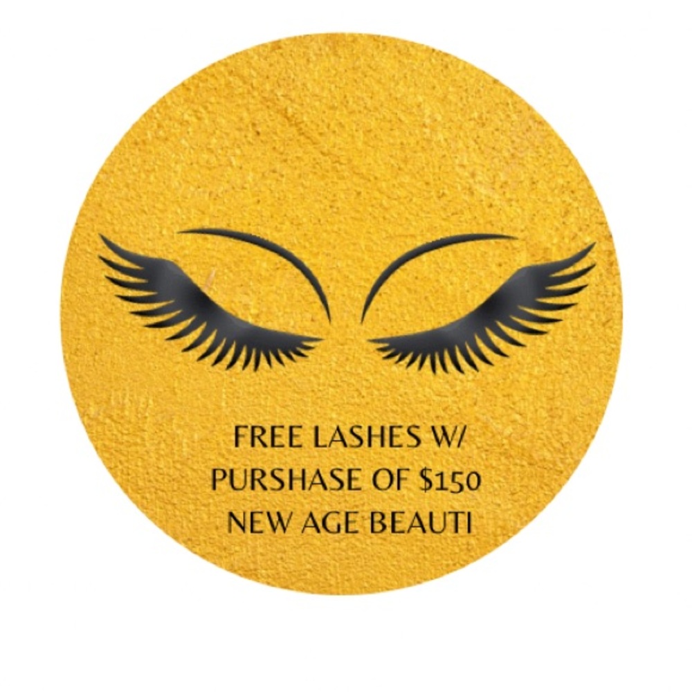 Free Lashes ( Random Selected )